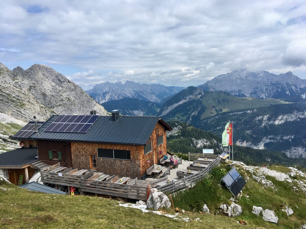 Passauer Hütte auf 2.051m