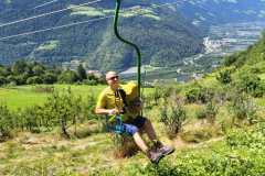 Auffahrt nach Vellau