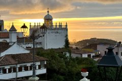 Aussicht bis hinunter ans Meer - Placa de la Constitución