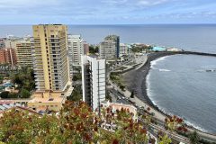 Aussicht vom Mirador La Paz auf Puerto de la Cruz und Playa de Martiánez