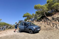 Kleine Offroad Passage zum Einstieg in die Tour