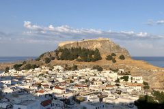 Aussicht von den Chrysa Studios über Lindos