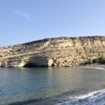 Frühmorgens ist der Strand von Matala noch menschenleer