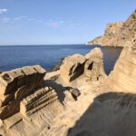 Deutliche Abbau-Spuren im Sandsteinbruch
