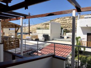 Unsere Terrasse am Hotel Nikos in Matala