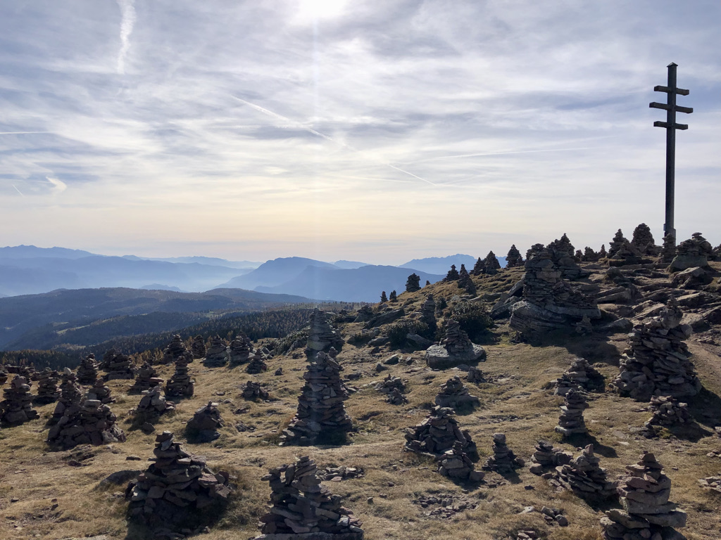 Stoarnerne Mandl und der Gipfel des Schöneck