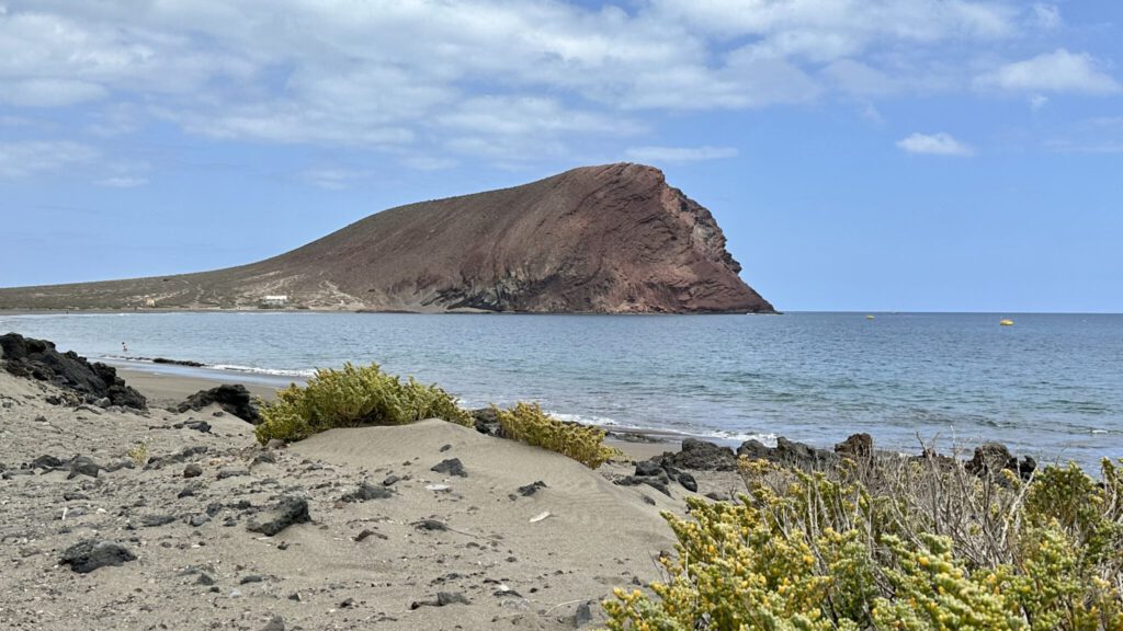 Montaña Roja, vom Playa de la Tejita aus gesehen
