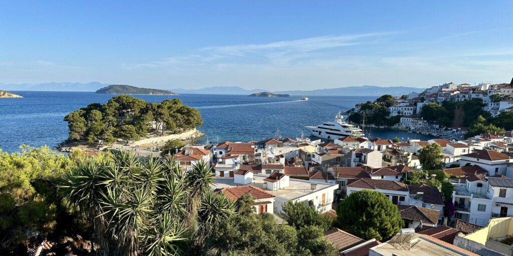 Aussicht über Skiathos Altstadt