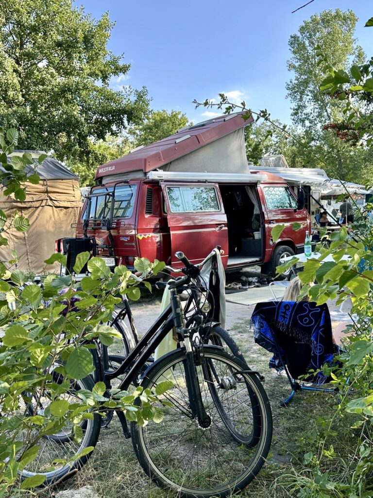 RedBulli auf dem Campingplatz Kulkwitzer See