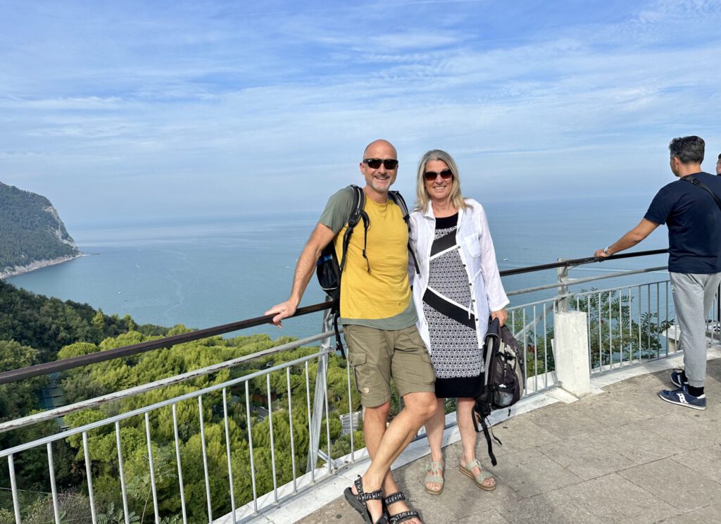 Sirolo: Aussichtsbalkon mit Blick zum Monte Conero