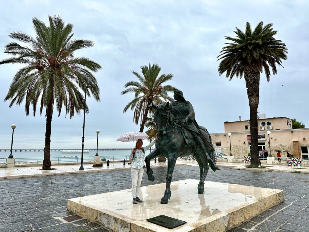 Statua di Re Manfredi