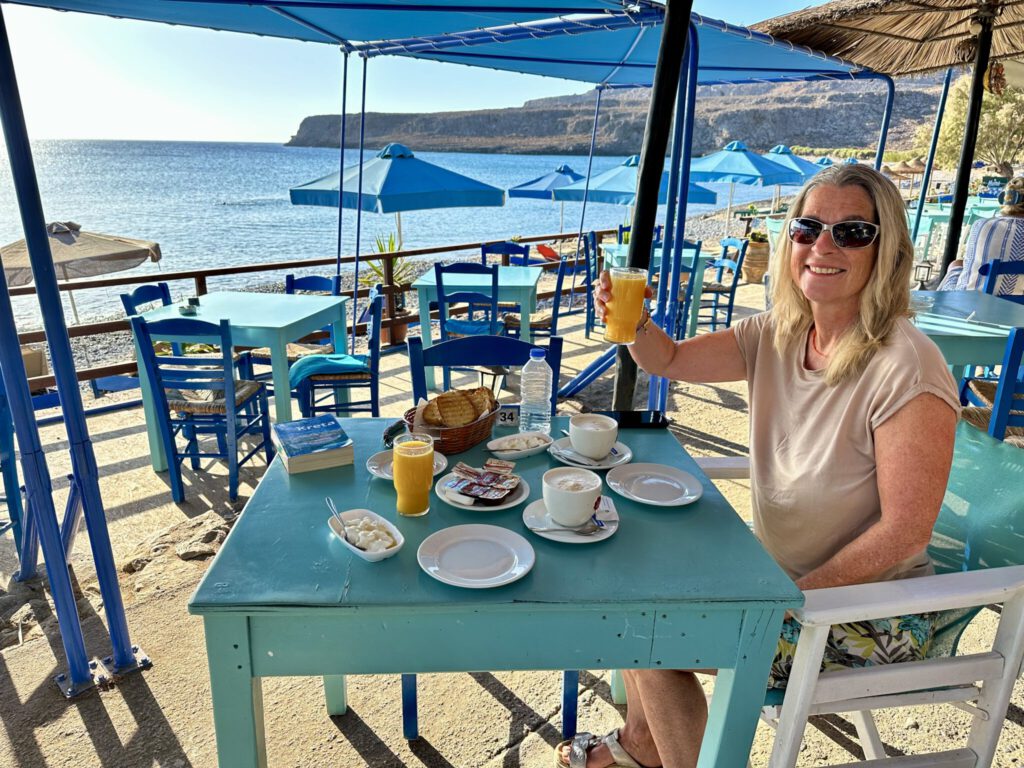 Frühstück im Coral Front Beach