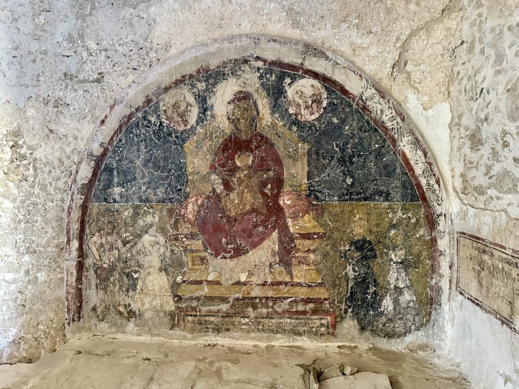 Alte Fresken in der Kirche von Voila