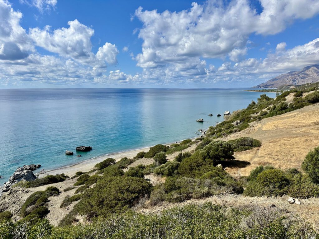 Hinunter zum Listis Beach