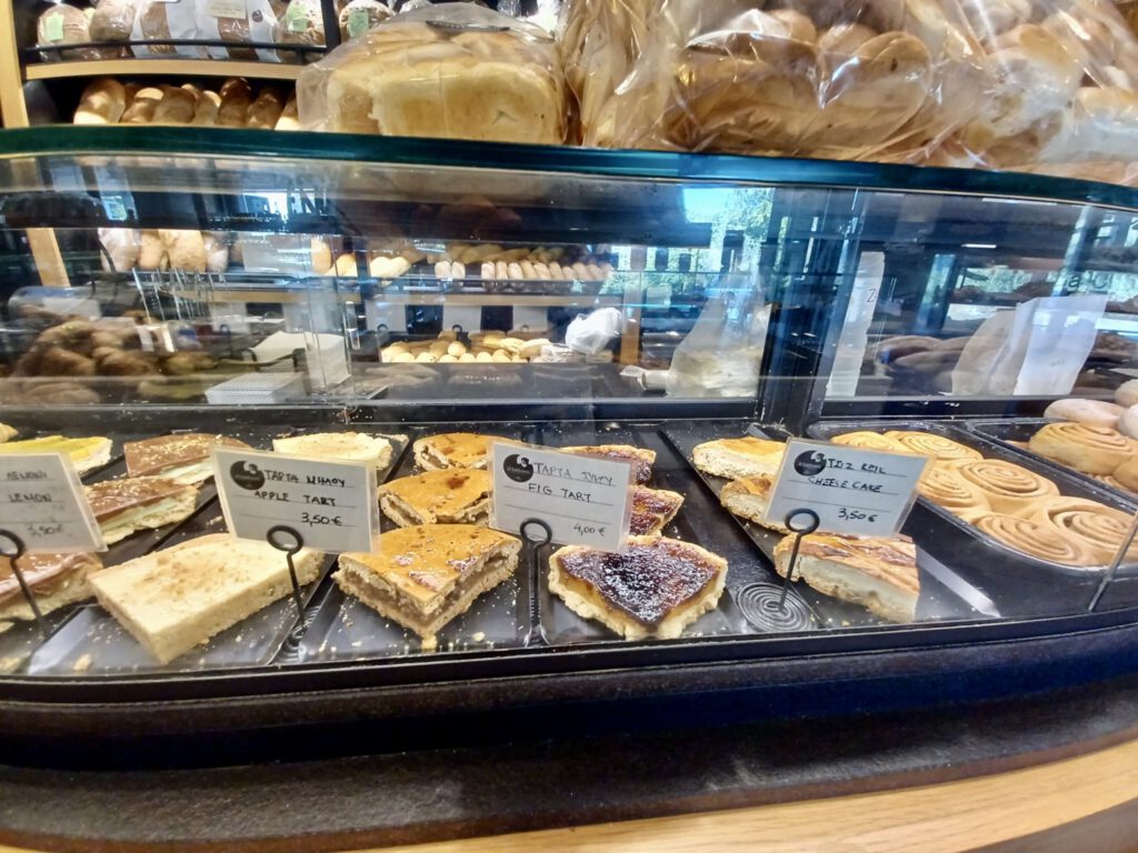 Bäckerei und Konditorei Zouridákēsin Pitsidia