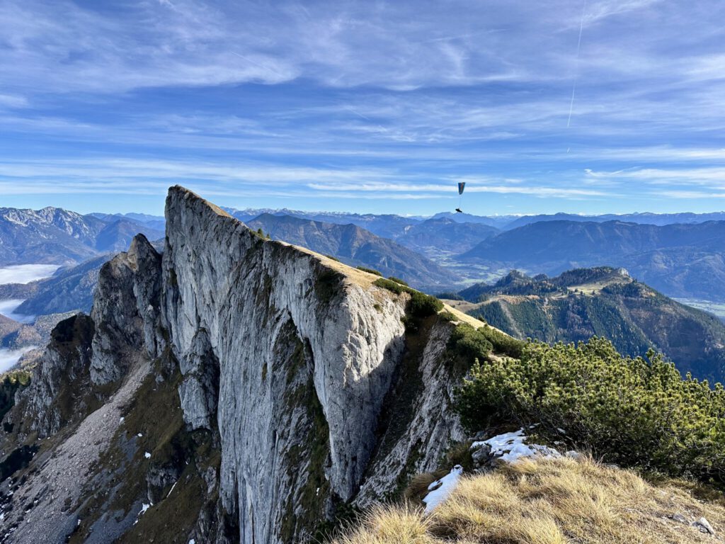 Schroffe Felsabstürze am Schafberg