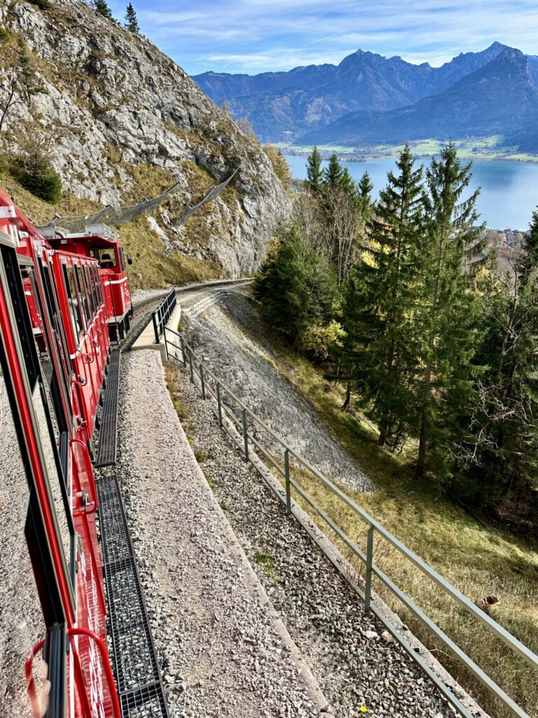 Talfahrt mit der Schafbergbahn