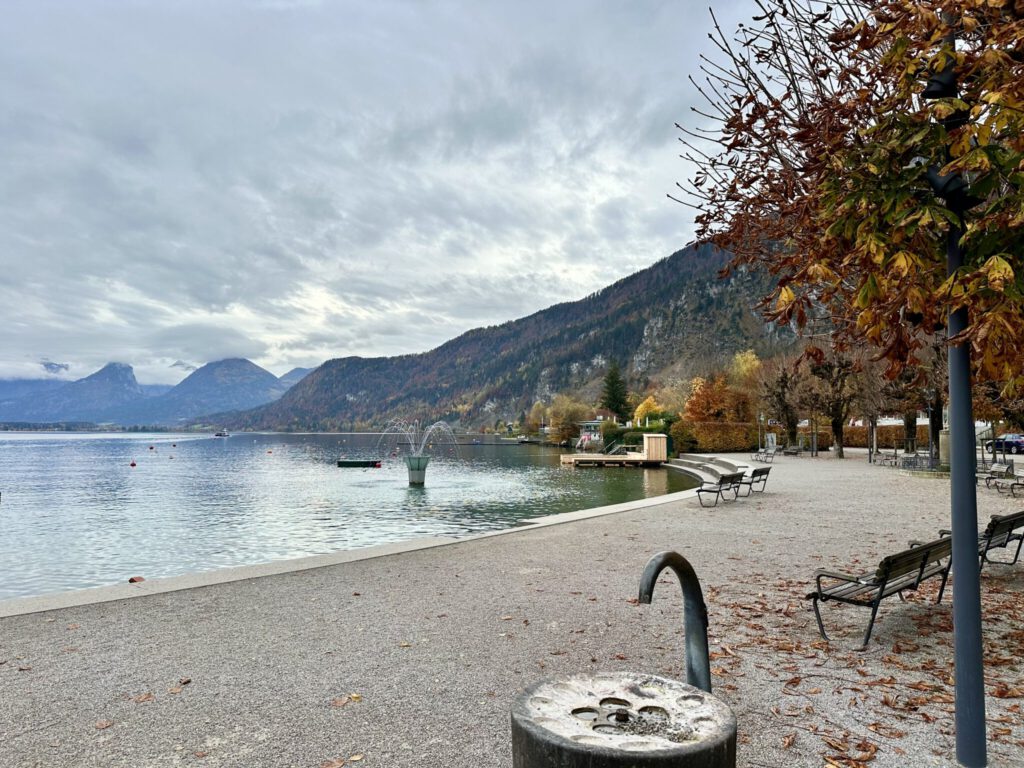 Strandpromenade in St. Gilgen am Wolfgangsee