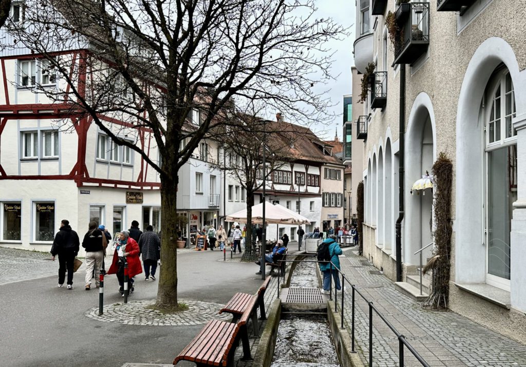 Markttag in der Roßbachstraße