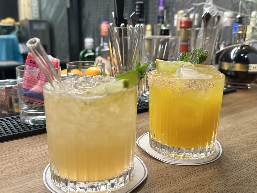 Krönender Tagesabschluss: Cocktails in der Bar vom Kaiserhof
