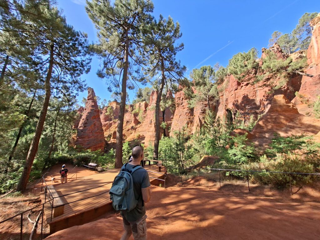 In der stillgelegten Ockergrube in Roussillon