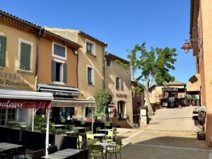 Farbenfrohes Örtchen - Roussillon