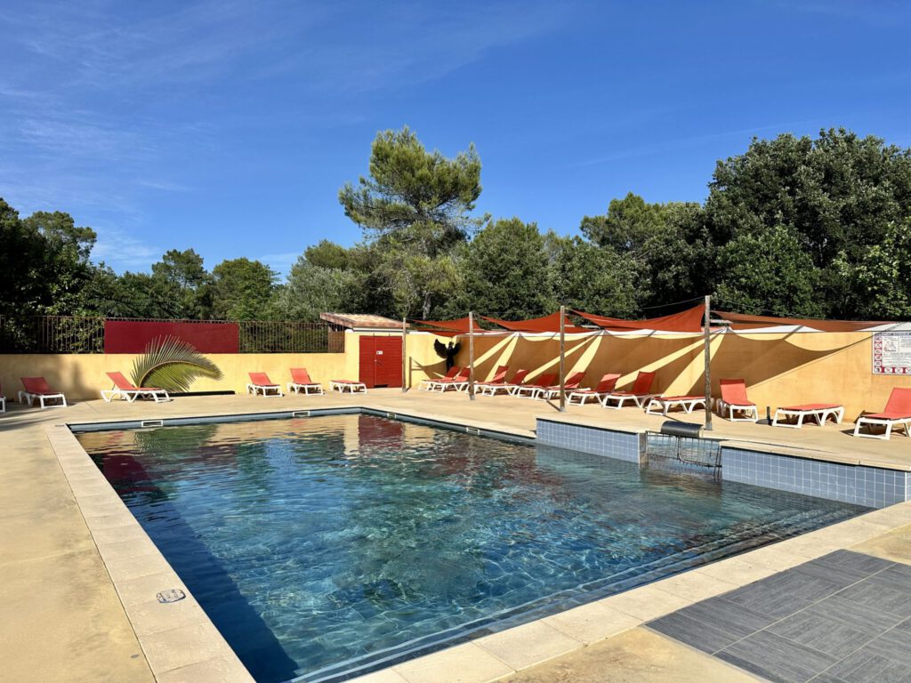 Pool auf dem Camping L'Arc en Ciel