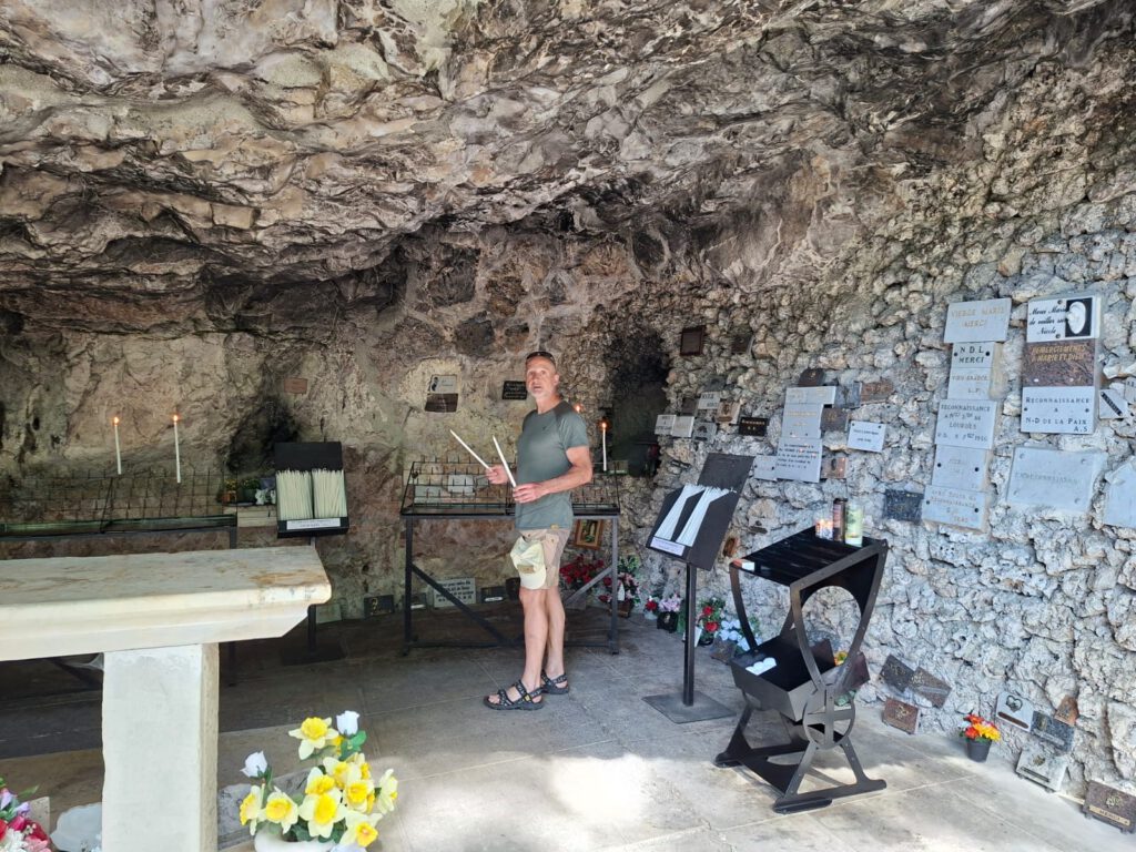 Grotte beim Kloster Aiguebelle