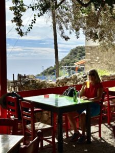 Wunderschöne Terrasse im Sto Scolio in Anidri